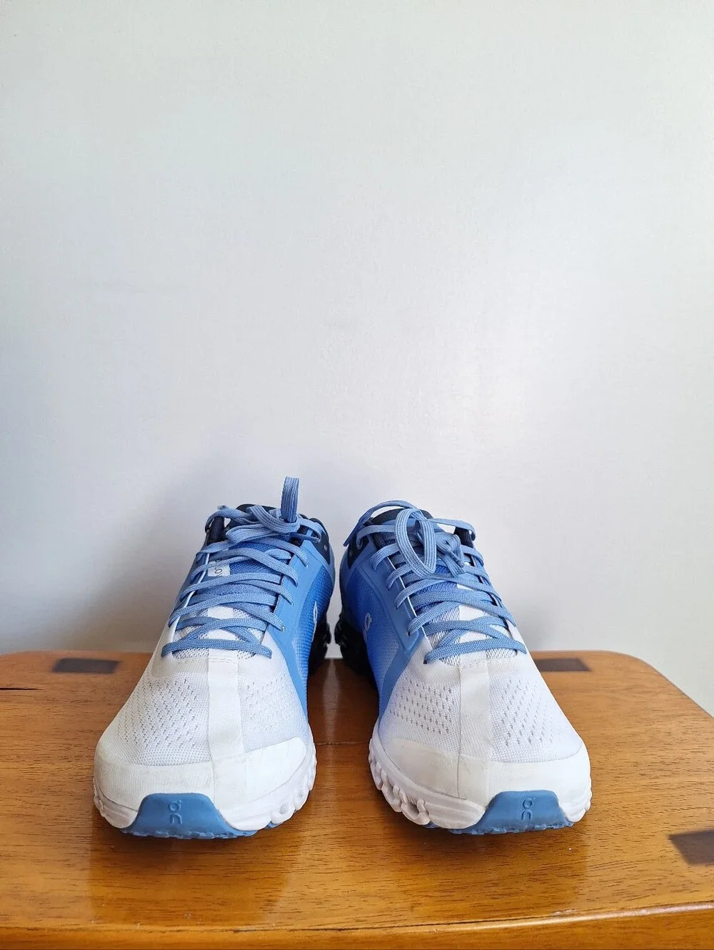 On Cloudflow 3.0 Women's Marina/White Size 8